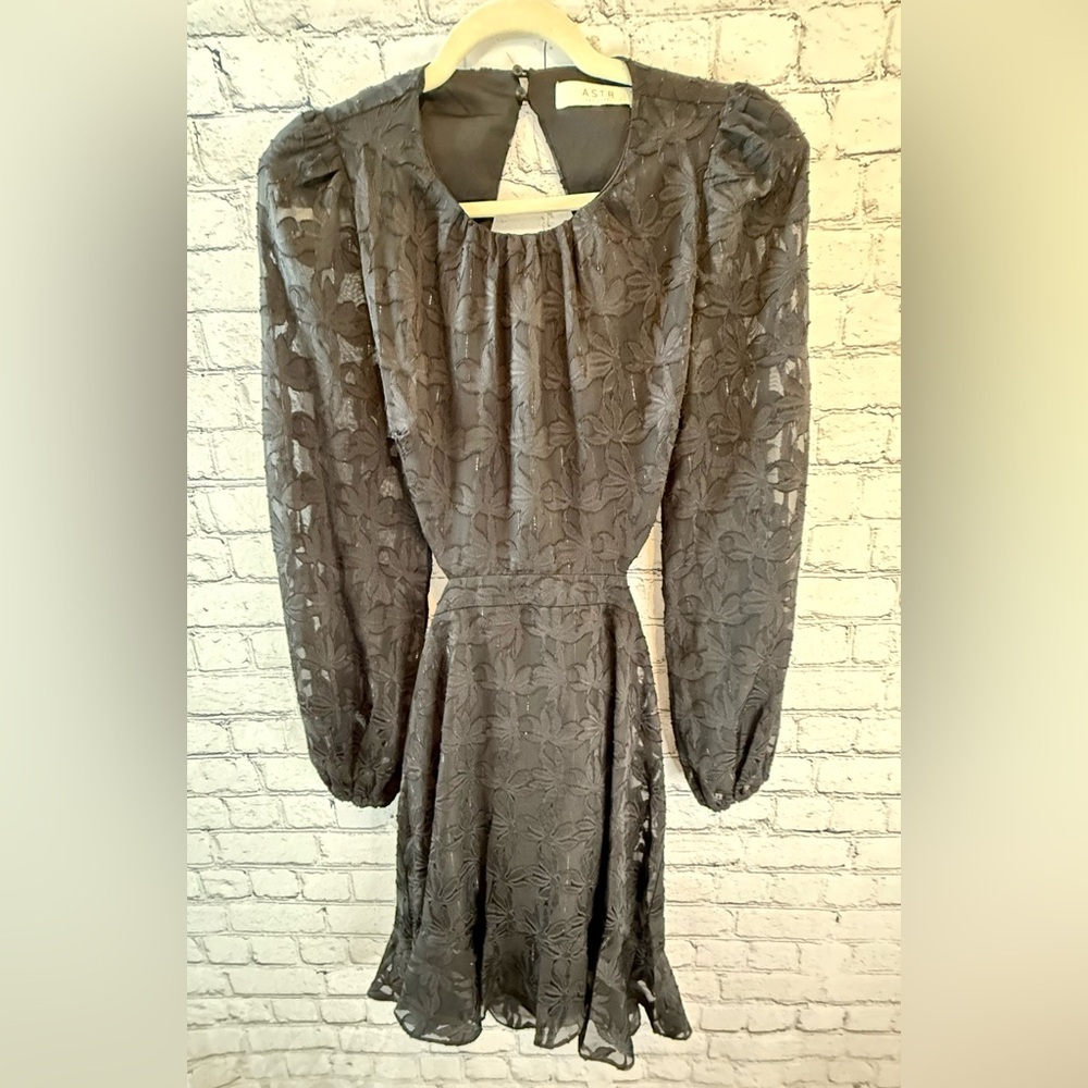 Aster the Label long sleeve black dress. Sz M. NWOT.